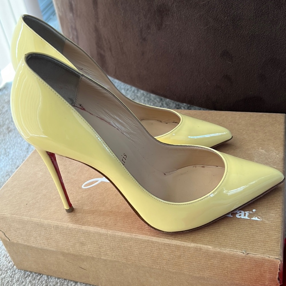 Christian Louboutin Pumps